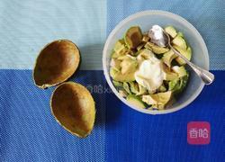 蜂蜜牛油果色拉的做法图解4