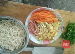 Illustration of how to make fried noodles 1
