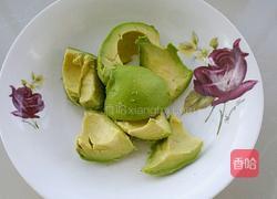 牛油果酸奶雪糕的做法图解2