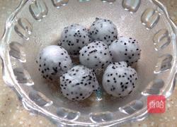 火龙果沙拉的做法图解4