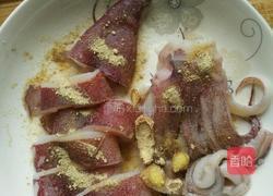 蒜香鱿鱼的做法图解2