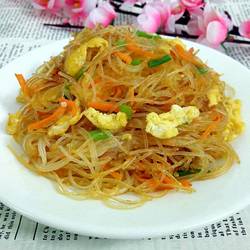 胡萝卜鸡蛋炒米粉的做法[图]