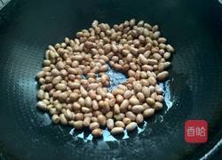 老醋花生米的做法图解3