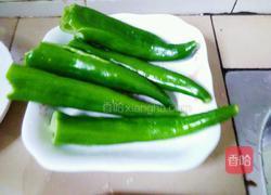 香菇肉酿辣椒的做法图解1