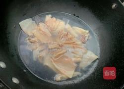 红椒芹菜鱿鱼卷的做法图解4