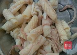 红椒芹菜鱿鱼卷的做法图解5