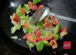 红椒芹菜鱿鱼卷的做法图解8