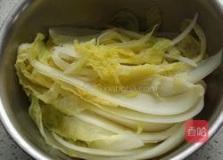 黄芪枸杞鸭腿煲的做法图解3