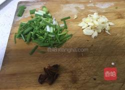 牛肉香干炒西葫芦的做法图解2