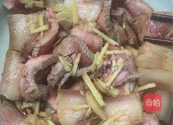 洋葱炒肉片的做法图解1