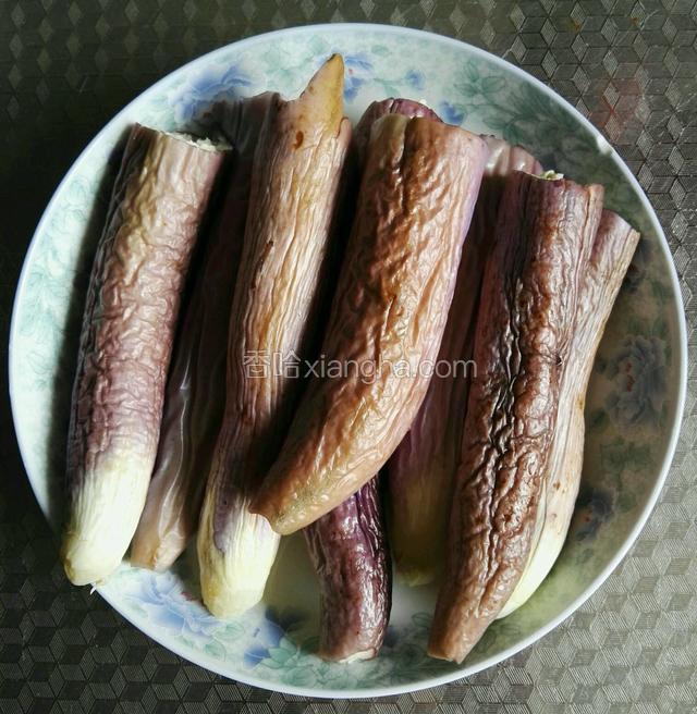 大火蒸熟茄子。
