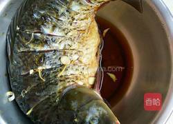 红烧鲤鱼的做法图解3