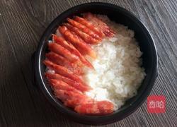 腊肠煲仔饭的做法图解3