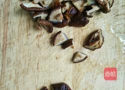 木耳香菇黄花菜的做法图解2