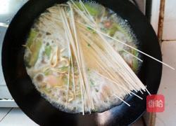丝瓜豆腐皮鸡蛋面的做法图解8