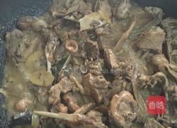 酱血鸭的做法图解2