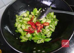 辣炒秋葵的做法图解6