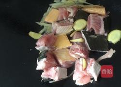 白菜煮鱼的做法图解4