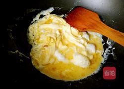 红椒炒蛋的做法图解3