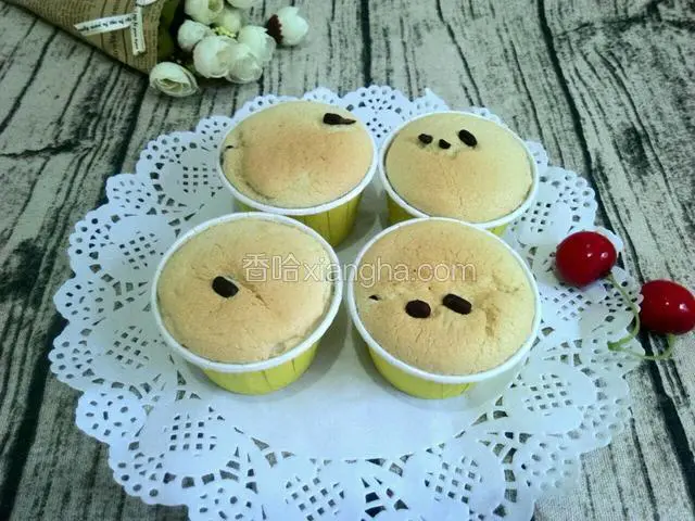 红豆纸杯小蛋糕
