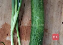 黄瓜鸡蛋早餐饼的做法图解2