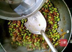 肉丁爆炒毛豆的做法图解9