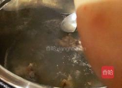 红豆薏米骨头汤的做法图解5