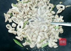 猪大肠炒豆芽的做法图解6