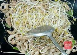 猪大肠炒豆芽的做法图解7