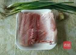 焖鲢鱼的做法图解1