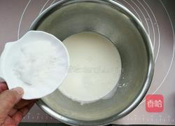 樱花慕斯蛋糕的做法图解10