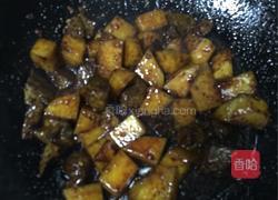土豆焖牛肉的做法图解5