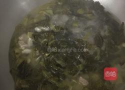 酸菜瘦肉汤的做法图解2