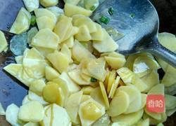 辣椒土豆片的做法图解2
