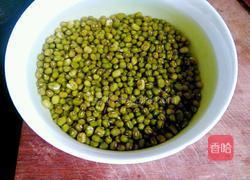 南瓜绿豆汤的做法图解2