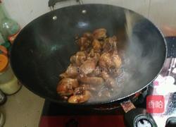 土豆烧猪脚的做法图解3