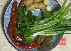 川味家常鲫鱼的做法图解2