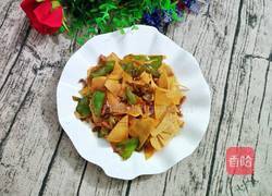 辣椒炒豆腐皮的做法图解7