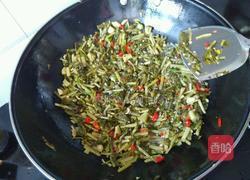 酸菜炒辣椒的做法图解5