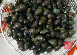 紫苏烧田螺的做法图解1