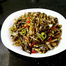 酸菜炒辣椒的做法[图]