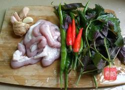 香辣紫苏炒粉肠的做法图解1