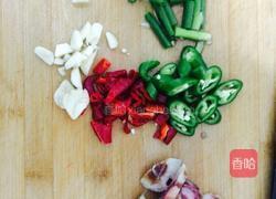 腊肠干锅土豆片的做法图解1