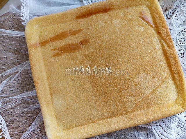 揭下后放置晾凉。