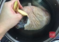 猪肚鸡汤的做法图解3