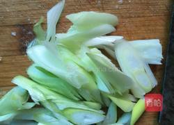 肉丝炒苦瓜的做法图解3