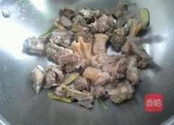 山药土豆红焖鸭肉的做法图解4