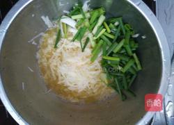 土豆鸡蛋饼的做法图解3