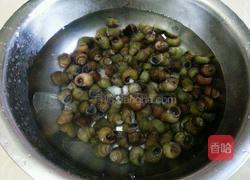 爆炒田螺的做法图解1