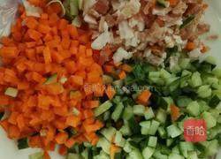 培根蛋炒饭的做法图解1